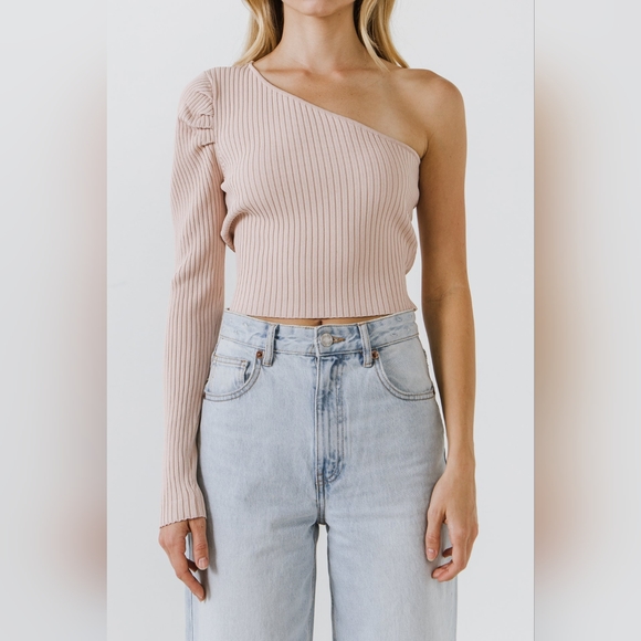 Endless Rose Puff Sleeve One Shoulder Top - Picture 4 of 13